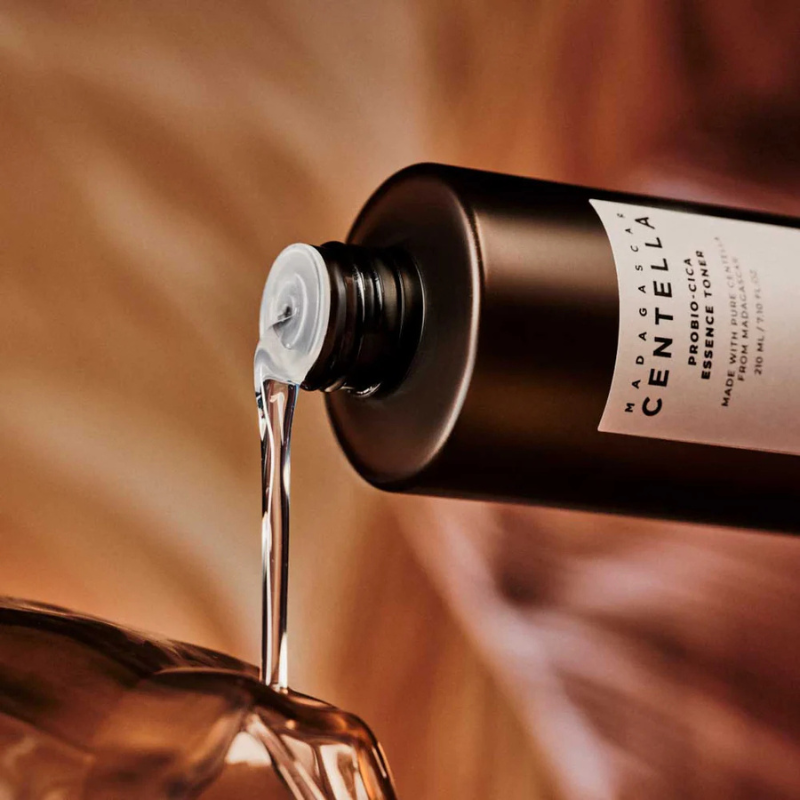 Tónico Facial Madagascar Centella Probio-Cica Essence Skin1004 210 ml